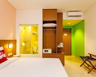 Zen Premium Pancoran Pomelotel - Yakarta - Habitación