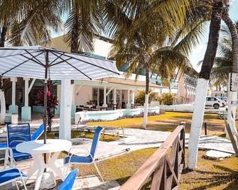 Pousada Villa Caracol - Porto de Galinhas - Patio