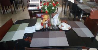 Peak Court Hotels - Ibadan - Restaurant
