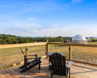 Tranquil Dome at Faraway Camp - Luray - Balkon