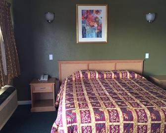 Budget Inn - Los Angeles - Bedroom