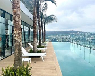 Top Rentals Qorner - Quito - Piscina