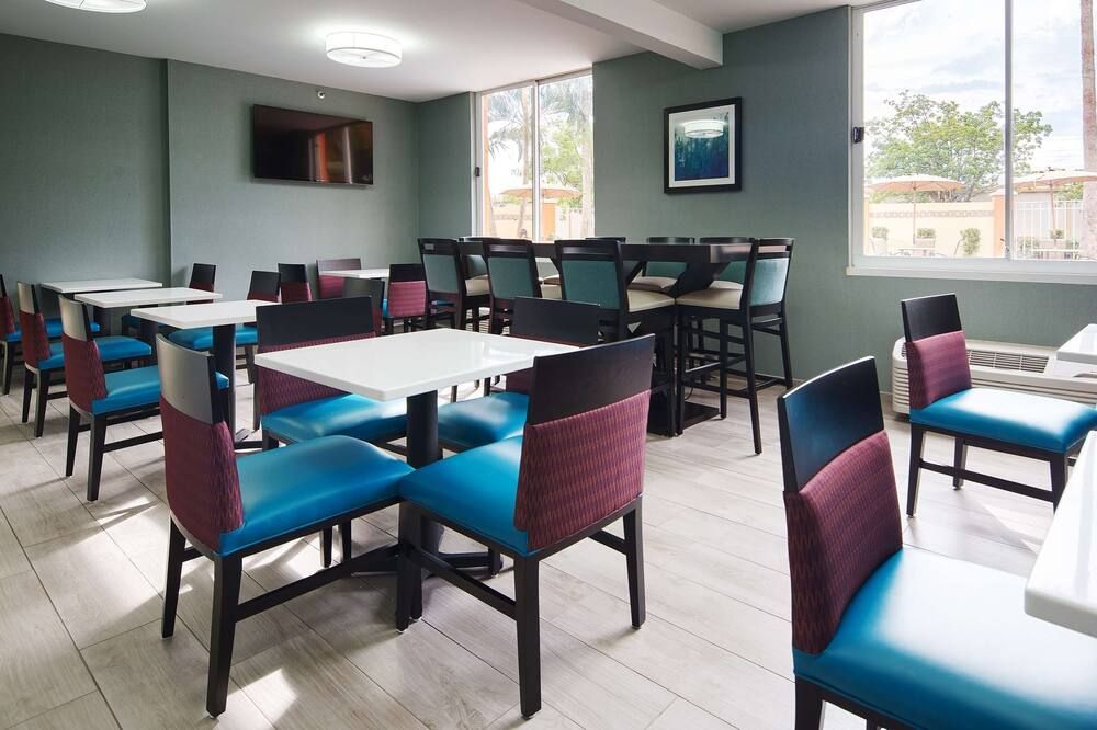 Restaurant view of Best Western Fort Myers Inn & Suites