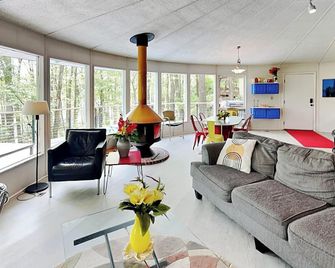 Retro Lake Landing - McHenry - Sala de estar