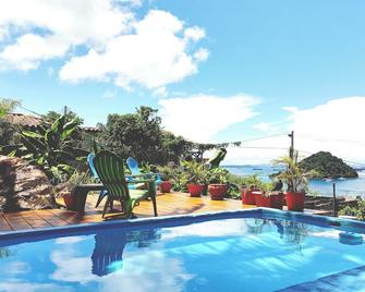 Cerrito Tropical Eco Lodge - Taboga Island - Piscina
