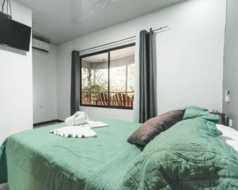 Hotel Hoja de Oro Corcovado - Puerto Jiménez - Bedroom