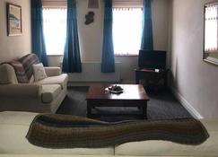 Central 2 Bed Apartment Above Great Derry Pub - County Londonderry - Wohnzimmer