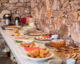 Lithos Suites Sifnos - Kamares - Buffet