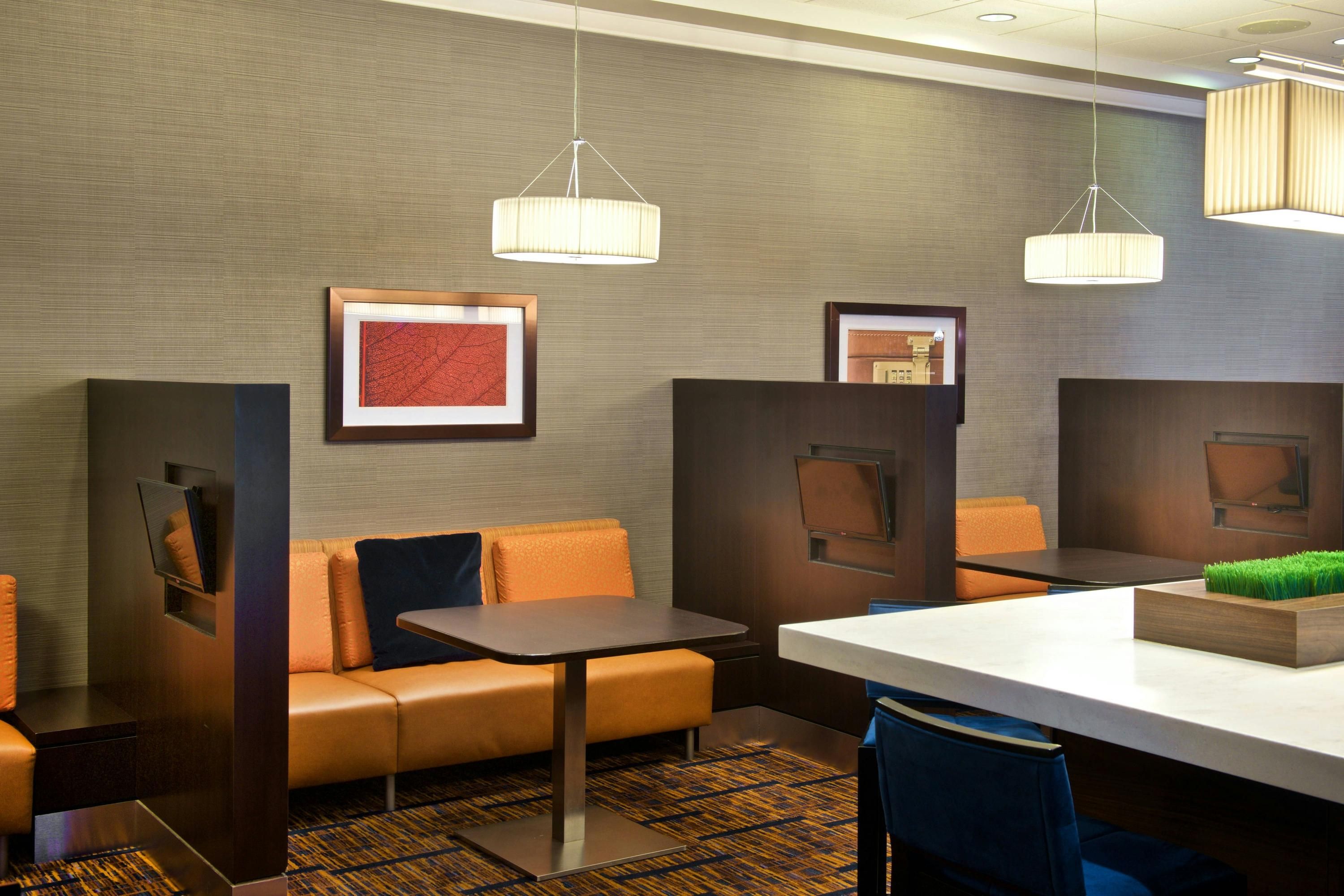 Courtyard by Marriott Boston Billerica/Bedford - Billerica - Lounge