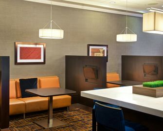 Courtyard by Marriott Boston Billerica/Bedford - Billerica - Lounge