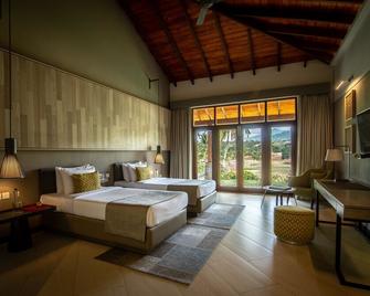 Victoria Golf Resort - Kandy - Bedroom