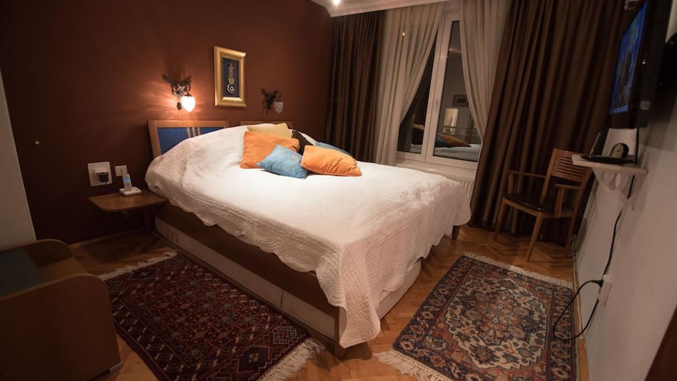 Halvat Guesthouse