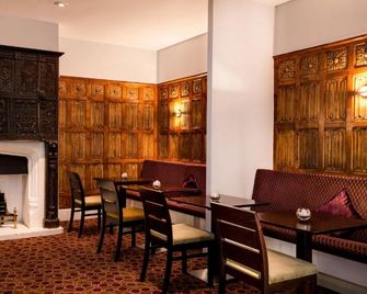 Exeter Rougemont Hotel by Sunday - Exeter - Lounge