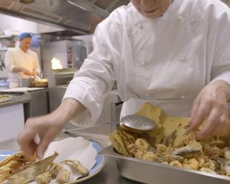 New Bristol Sport Hotel - צ'זנאטיקו - מסעדה