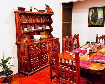 Ocean Colors Villa - San Pedro Pochutla - Dining room