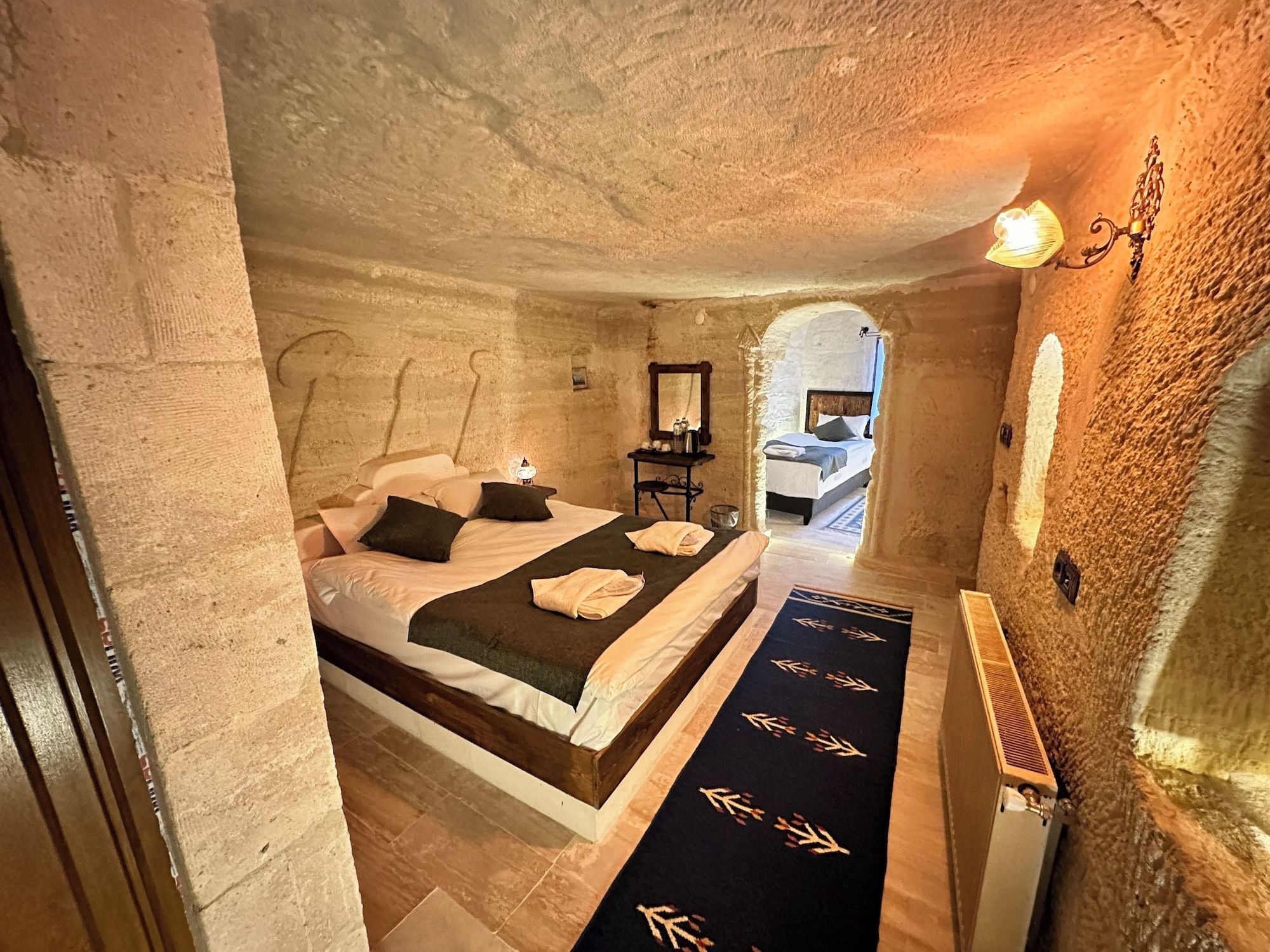 Turan Cappadocia Cave - غورمي - غرفة نوم