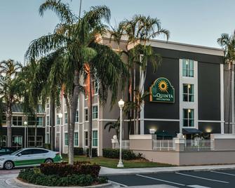 La Quinta Inn & Suites by Wyndham Plantation at SW 6th St - Plantation - Building