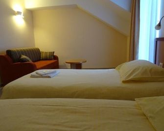 Hotel Vegov Hram - Dolsko - Habitación