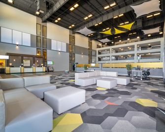 Holiday Inn Morgantown - Reading Area By IHG - Morgantown - Lobby
