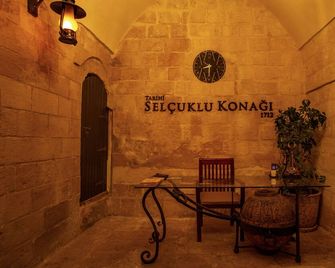 Tarihi Selcuklu Konagi - Mardin