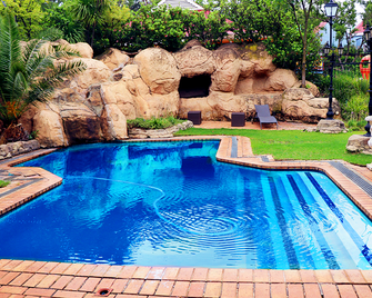 Gold Reef City Theme Park Hotel - Johanesburgo - Piscina