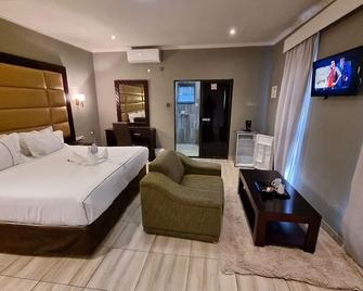 Makgovango Luxury Inn - Gumare - Habitación