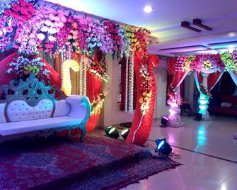 Hotel Avisha - Kolkata - Lobby