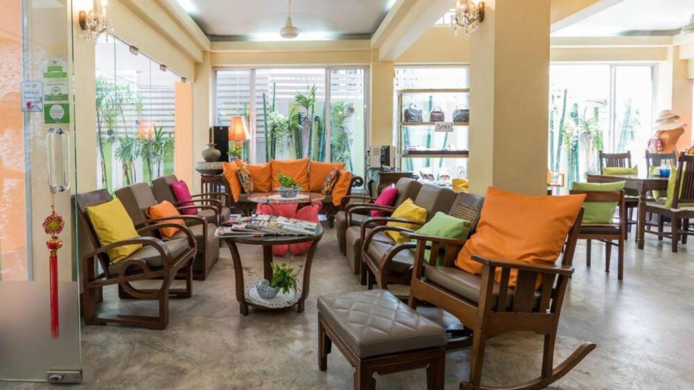 Sourire at Rattanakosin Island Hotel