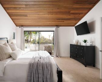 Stunning Private Resort with Pool - San Marcos - Bedroom