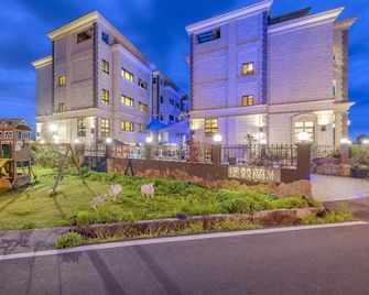 Milan Yilan - Wujie Township - Gebouw