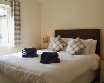 2 bedroom accommodation in Cilcennin, near Aberaeron - Llanon - Habitación