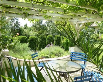 Albergo Giardino - Balatongyörök - Patio