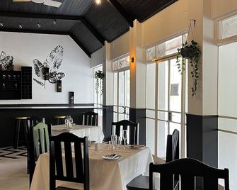 Near Big 5 Numbi Lodge - White River - Restaurant