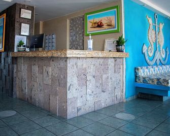 Hotel Caracoles - Manzanillo - Recepción
