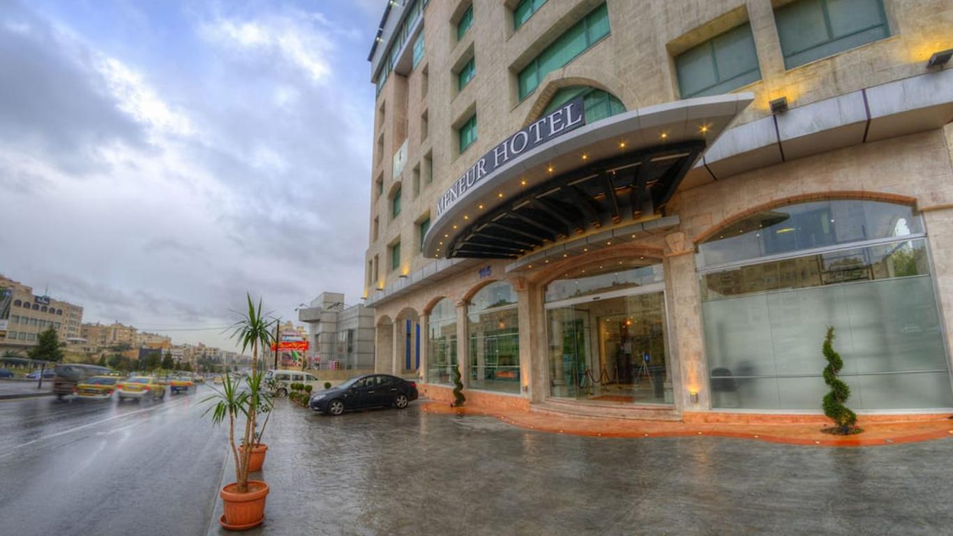 فندق مونور