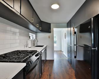 Modern Classic Countryside Home - Pataskala - Kitchen