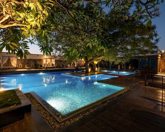 Fort Jadhavgadh -A Gadh Heritage Hotel - Pune - Pool