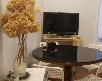 Tina's place - Ottawa