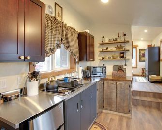 Cozy Couple's Retreat 6 Mi to Lake Pend Oreille - Athol - Cuisine