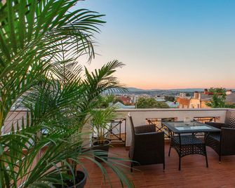 Urban Boutique Hotel - Tiflis - Balcón