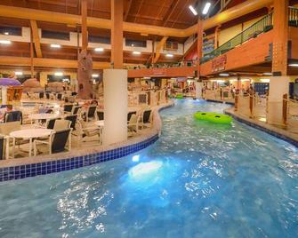 2 Bedroom Presidential unit at family friendly resort in Wisconsin Dells - Baraboo - Zwembad