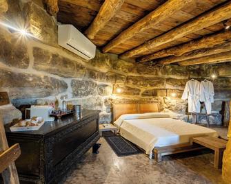 Is Perdas Rural Retreat & Spa - Gergei - Habitación
