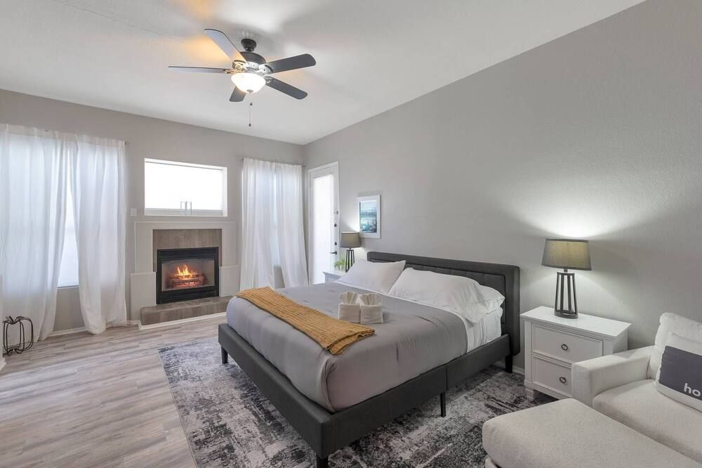 Great Location W/ Private Heated Pool, Near Hiking/Golfing/Shopping/Dining & Mayo Clinic + Free Golf - פיניקס - חדר שינה