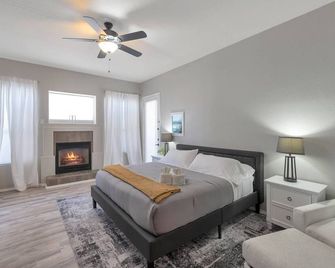 Great Location W/ Private Heated Pool, Near Hiking/Golfing/Shopping/Dining & Mayo Clinic + Free Golf - פיניקס - חדר שינה