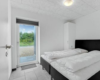 Lovely Home In Ringkøbing With Kitchen - Ringkøbing - Schlafzimmer