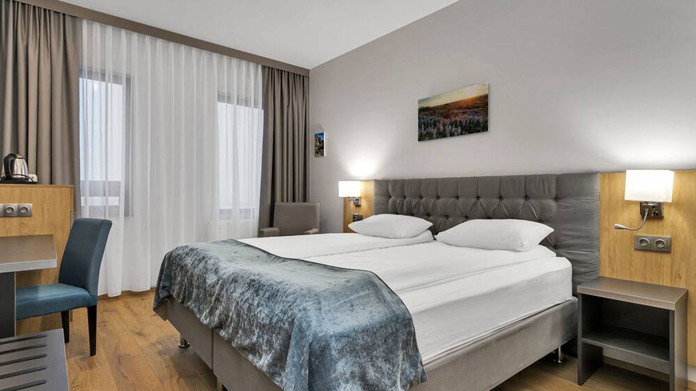 Airport Hotel Aurora Star