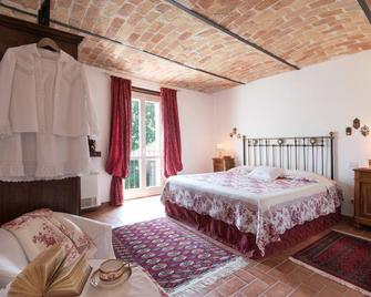 Agriturismo Albarossa - Nizza Monferrato - Bedroom