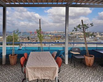Haifa Tower Hotel - Haifa - Balcón