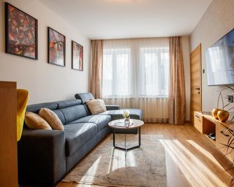 Garni Hotel Royal Crown - Subotica - Sala de estar