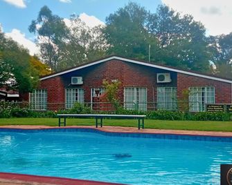 Majuba Lodge - Newcastle - Piscina